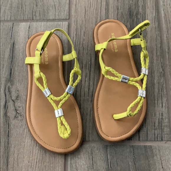 Sonoma Other - ⭐️ Sonoma yellow sandals